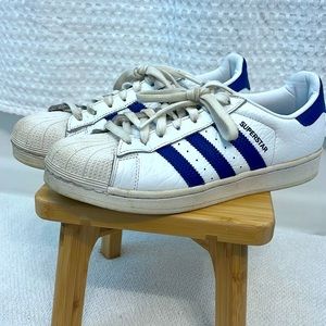 Adidas Shell Toe Superstar men’s sneakers.  Size 8